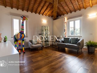 Appartamento in Vendita a Siena, 990'000€, 189 m², arredato