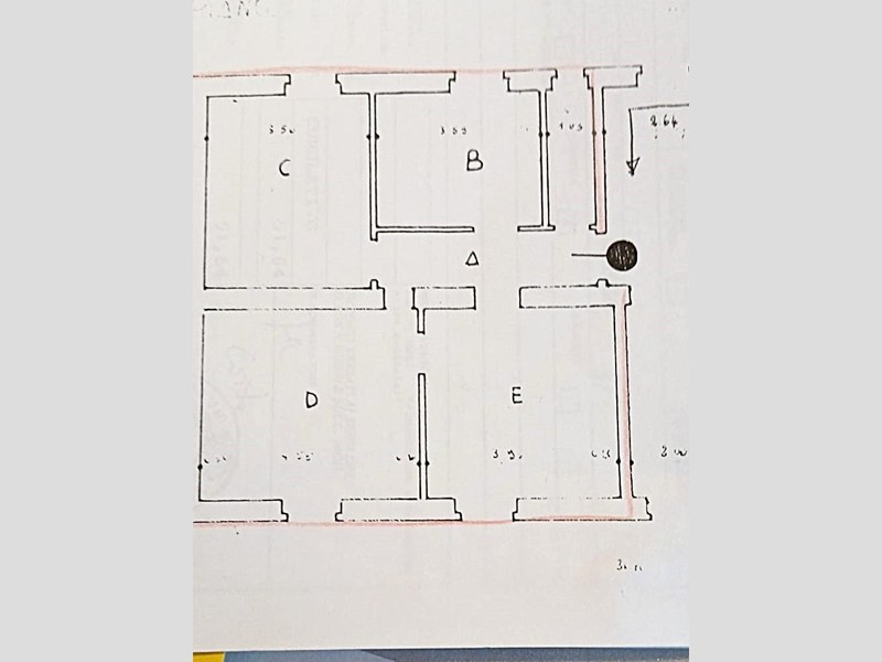 Quadrilocale in Vendita a Carrara, zona Torano, 80'000€, 88 m²
