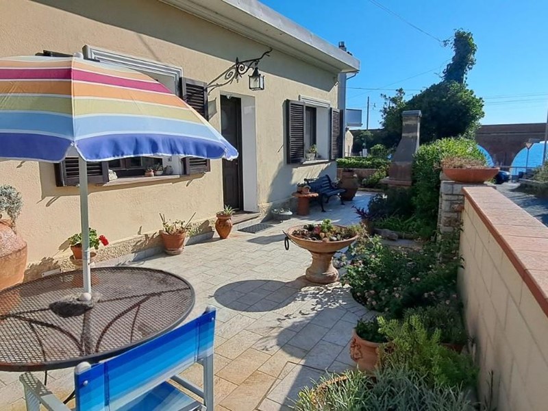 Casa Indipendente in Vendita a Rosignano Marittimo, zona Castiglioncello, 440'000€, 130 m²