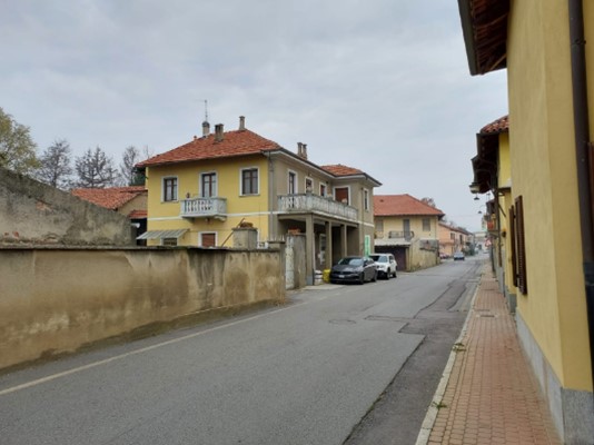 Casa Indipendente in Vendita a Trofarello, 79'313€, 212 m²