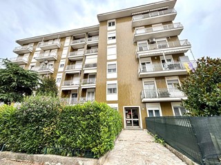Trilocale in Vendita a Alessandria, 69'000€, 80 m²