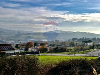 Terreno edificabile in Vendita a Ancona, 150'000€, 750 m²