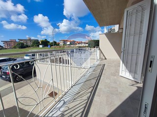 Villetta a schiera in Vendita a Sparanise, 220'000€, 338 m²