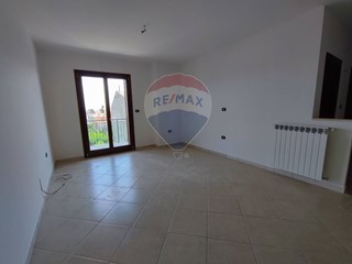 Villa in Vendita a Sparanise, 99'000€, 105 m²
