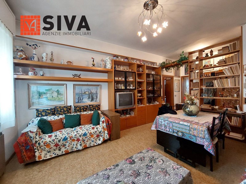 Appartamento in Vendita a Ravenna, 210'000€, 114 m²