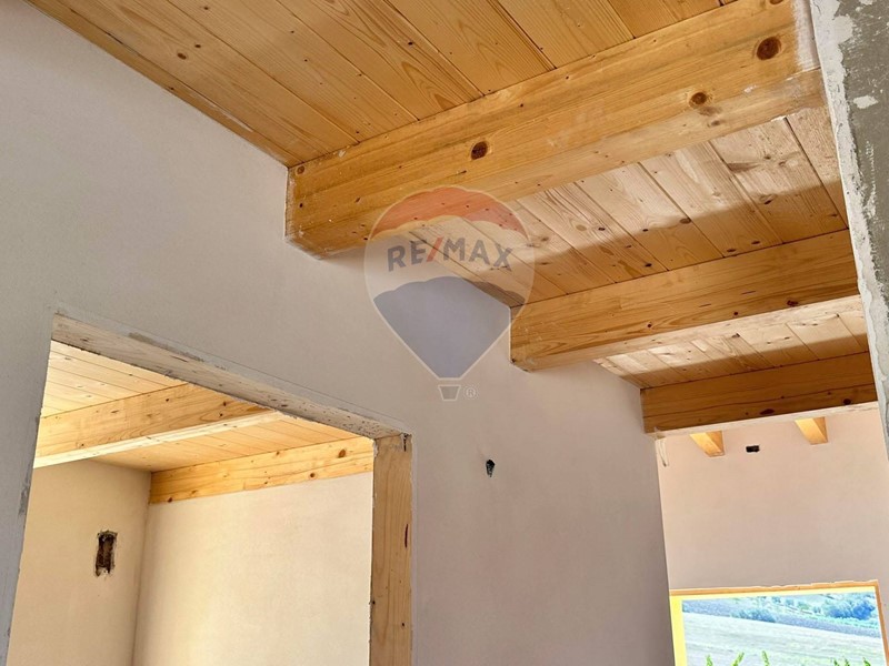 Quadrilocale in Vendita a Camerata Picena, 277'950€, 109 m²