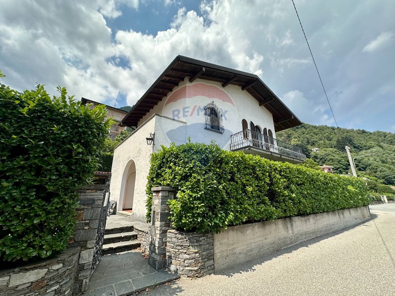 Villa in Vendita a Cannobio, 570'000€, 135 m²