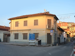 Appartamento in Vendita a Castelnuovo Don Bosco, 190'000€, 370 m²