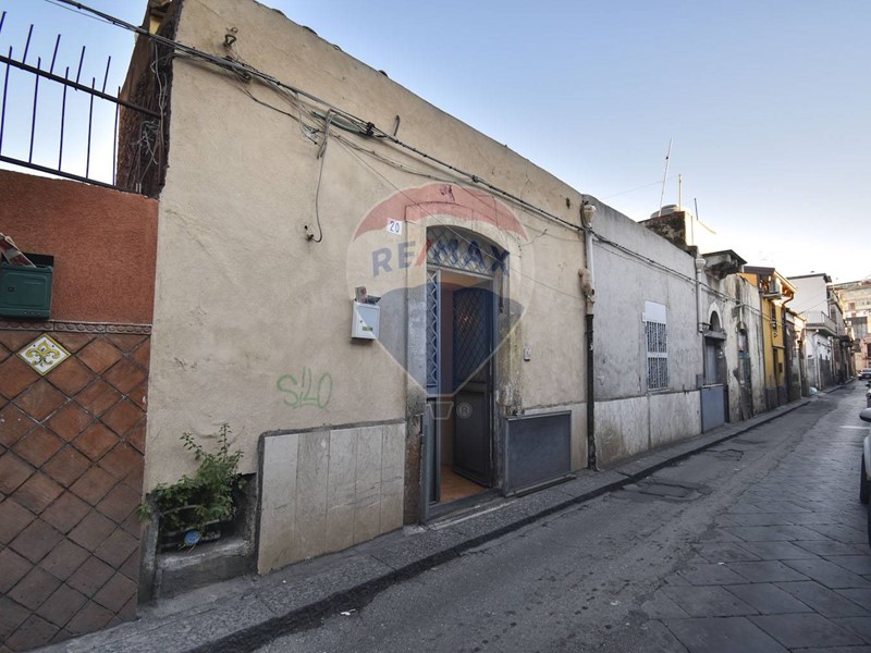 Casa Indipendente in Vendita a Catania, 95'000&euro;, 105 m²