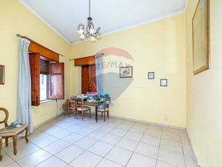 Casa Indipendente in Vendita a Catania, 95'000&euro;, 120 m²