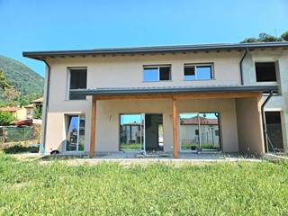 Villetta a schiera in Vendita a Cittiglio, 375'000€, 130 m²