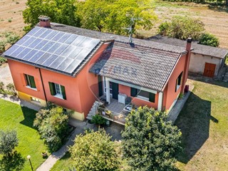 Casa Indipendente in Vendita a Marcaria, 275'000&euro;, 270 m²