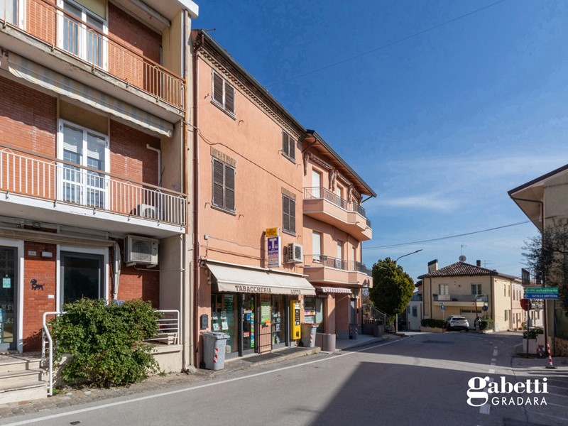 Attività commerciale in Vendita a Gradara, 149'000&euro;, 91 m²
