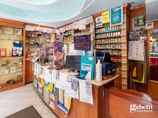 Attività commerciale in Vendita a Gradara, 149'000&euro;, 91 m²