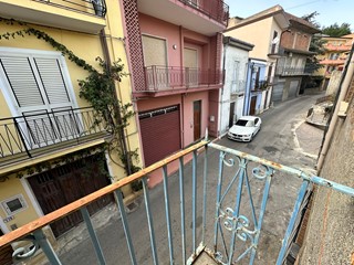 Casa Indipendente in Vendita a Rodì Milici, 43'000€, 350 m²