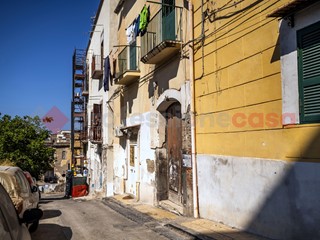 Bilocale in Vendita a Torre del Greco, 60'000€, 50 m²