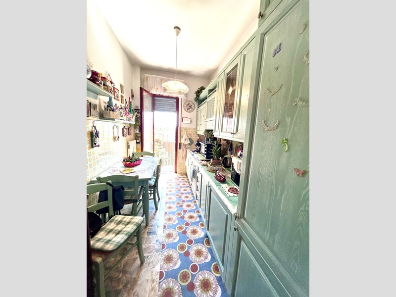 Quadrilocale in Vendita a Castelnuovo Magra, 168'000&euro;, 100 m², con Box