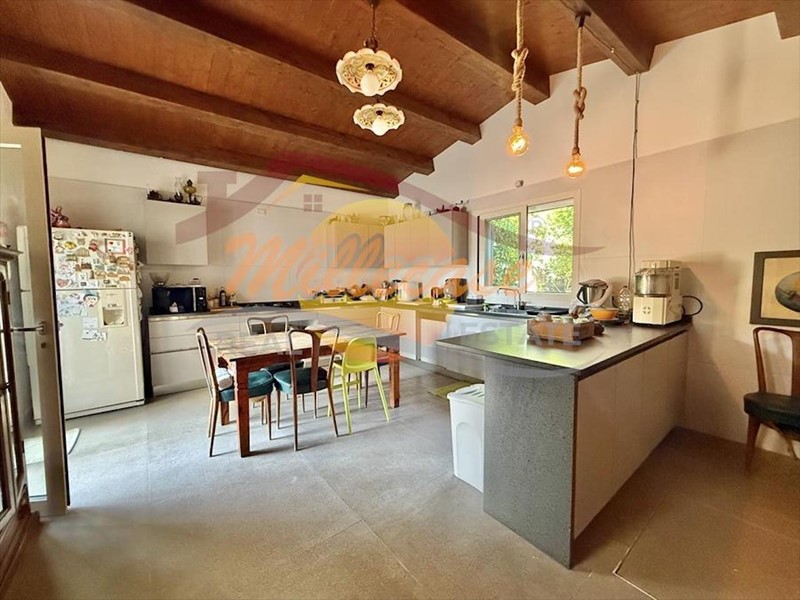 Villa in Vendita a Siracusa, zona Ognina, 285'000&euro;, 150 m²