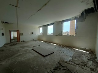 Casa Indipendente in Vendita a Melito di Porto Salvo, 35'000€, 280 m²