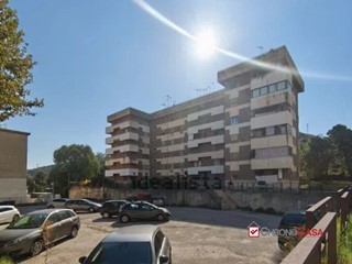 Quadrilocale in Vendita a Messina, 83'000&euro;, 120 m²