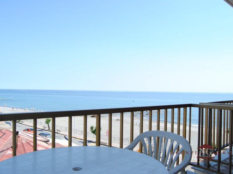 Trilocale in Vendita a Vallecrosia, 220'000€, 60 m²