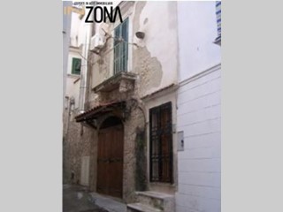 Trilocale in Vendita a Vieste, 97'500€, 78 m²