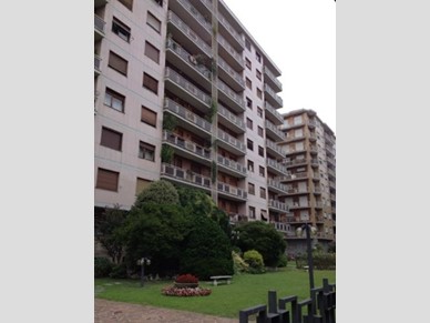 Appartamento in Vendita a Torino, 240'000€, 169 m²