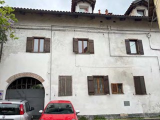 Casa Indipendente in Vendita a Lauriano, 31'220€, 110 m²