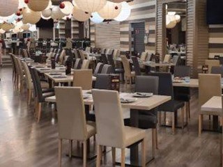 Attività commerciale in Vendita a Legnano, 180'000€, 2000 m²