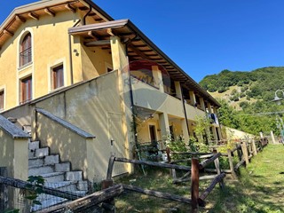 Trilocale in Vendita a Opi, 95'000€, 60 m²