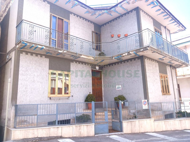 Quadrilocale in Vendita a Baiano, 86'000€, 110 m²
