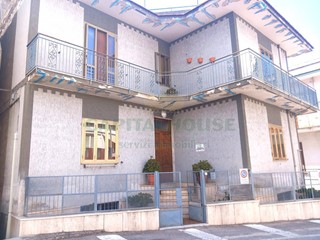 Quadrilocale in Vendita a Baiano, 86'000€, 110 m²