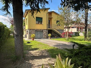 Villa in Vendita a Adria, 270'000€, 180 m²