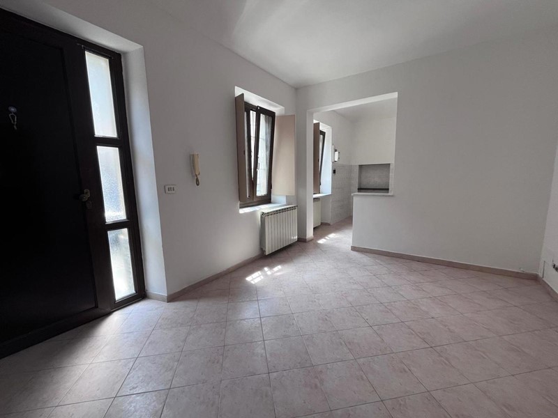 Trilocale in Vendita a Beinasco, 69'000€, 65 m²