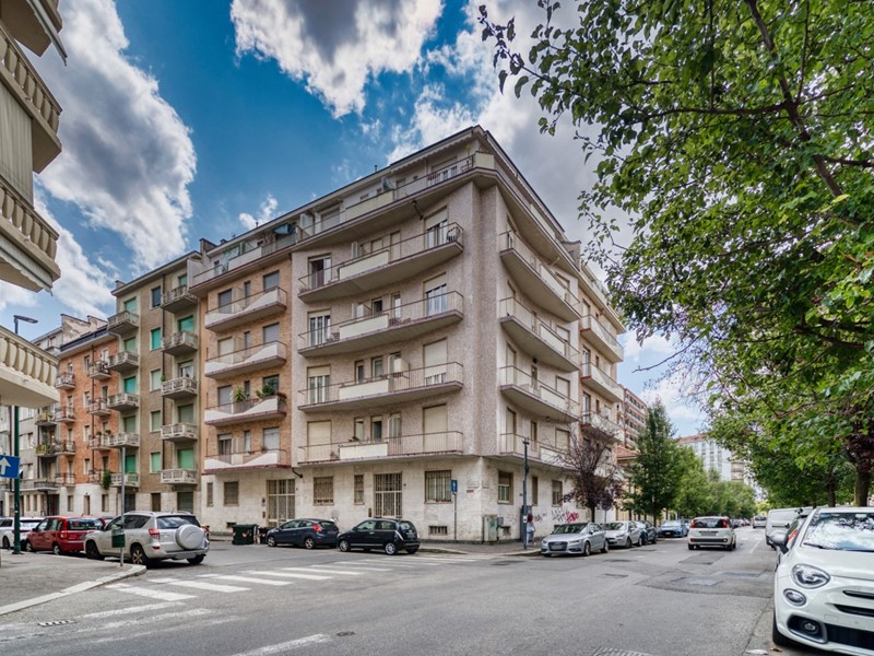 Bilocale in Vendita a Torino, 75'000€, 50 m²