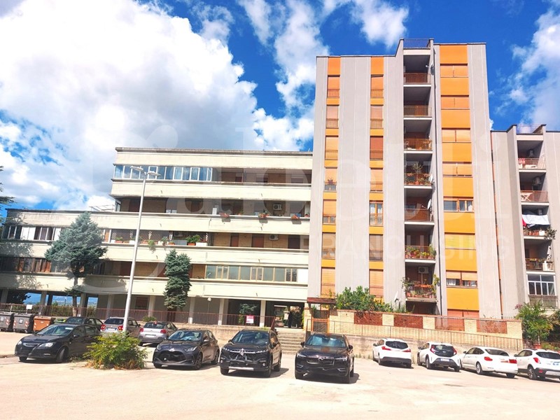Trilocale in Vendita a Chieti, 135'000€, 55 m², arredato