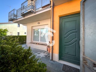 Casa Indipendente in Vendita a Castelplanio, zona Macine-borgo Loreto, 285'000€, 293 m², con Box