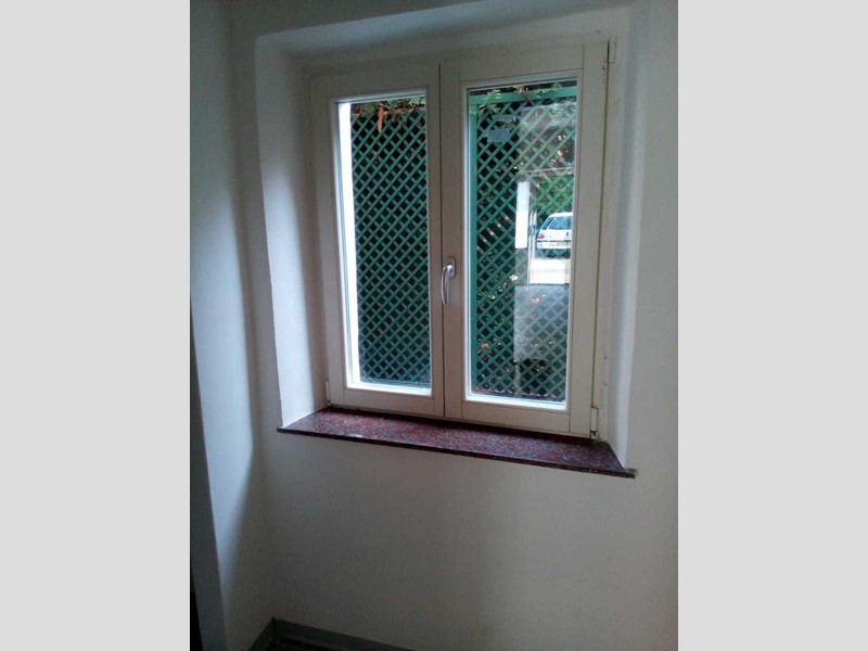 Immobile commerciale in Affitto a Sarzana, 380€, 40 m²