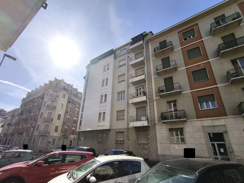 Trilocale in Vendita a Torino, 42'000€, 79 m²