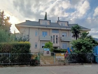 Attività commerciale in Vendita a Torricella Sicura, 105'000€, 114 m²