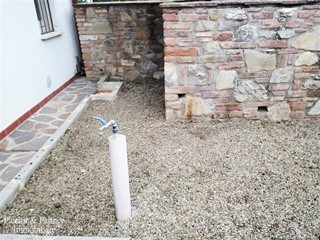 Casa Semi Indipendente in Vendita a Castiglione del Lago, zona Badiaccia, 80'000€, 94 m², arredato