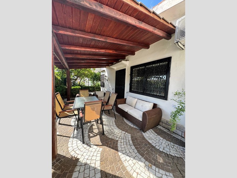 Villa in Vendita a Terracina, 495'000€, 144 m²