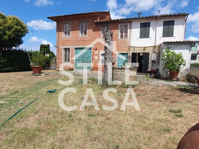 Casa Indipendente in Vendita a Porcari, 445'000€, 320 m², arredato