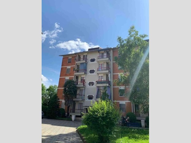 Quadrilocale in Vendita a Limbiate, 80'250€, 122 m²