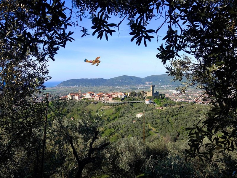 Villa bifamiliare in Vendita a Castelnuovo Magra, zona Colombiera, 175'000€, 107 m²