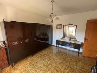 Trilocale in Vendita a Peccioli, zona Ghizzano, 58'000€, 65 m²