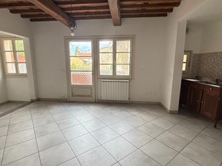 Casa Indipendente in Vendita a Buti, 230'000€, 140 m², con Box