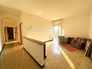 Trilocale in Vendita a Albenga, 170'000&euro;, 70 m²