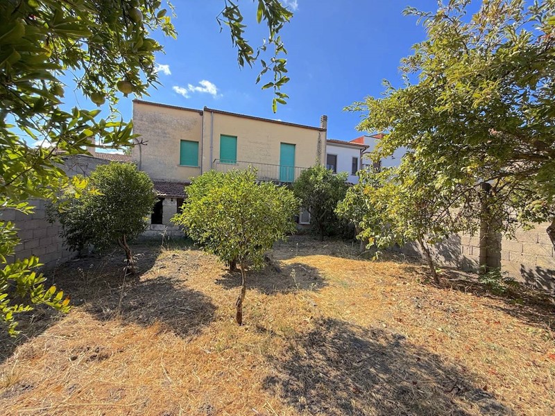 Casa Indipendente in Vendita a Perfugas, 129'000€, 300 m²