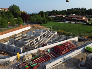 Quadrilocale in Vendita a Soiano Del Lago, 390'000&euro;, 166 m²